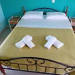 아파트호텔 Peristera 4*