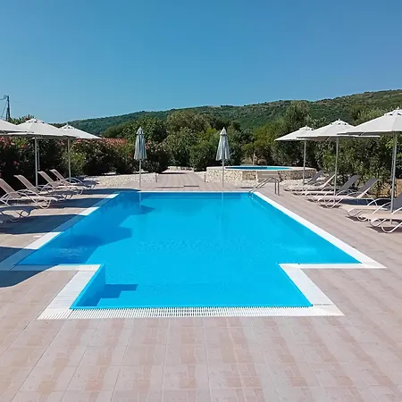 Peristera 4*