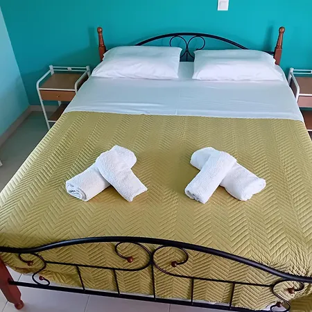 Lägenhetshotell Peristera 4*