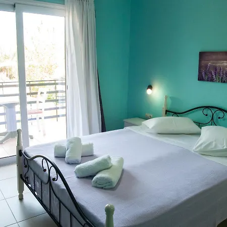 Peristera Lägenhetshotell